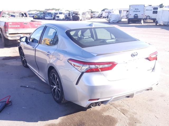 Photo 2 VIN: 4T1B21HK9JU503739 - TOYOTA CAMRY HYBR 