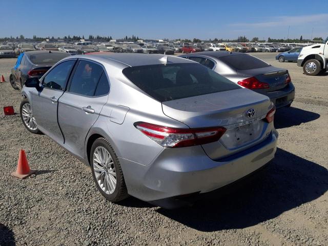 Photo 2 VIN: 4T1B21HKXJU500400 - TOYOTA CAMRY HYBR 