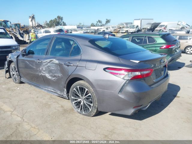 Photo 2 VIN: 4T1B21HKXKU513231 - TOYOTA CAMRY HYBRID 