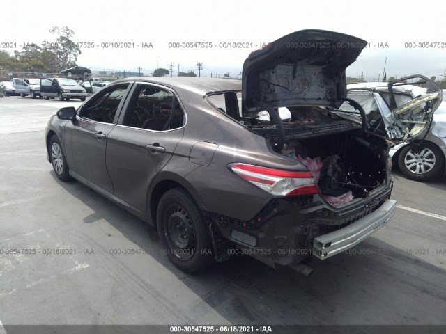 Photo 2 VIN: 4T1B31HK0JU002896 - TOYOTA CAMRY 