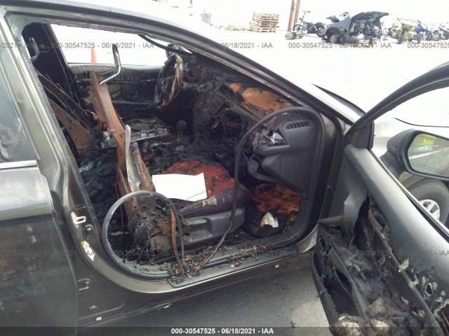 Photo 4 VIN: 4T1B31HK0JU002896 - TOYOTA CAMRY 