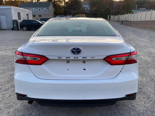 Photo 8 VIN: 4T1B31HK2JU002267 - TOYOTA CAMRY LE 