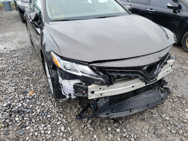 Photo 8 VIN: 4T1B31HK2JU003421 - TOYOTA CAMRY LE 