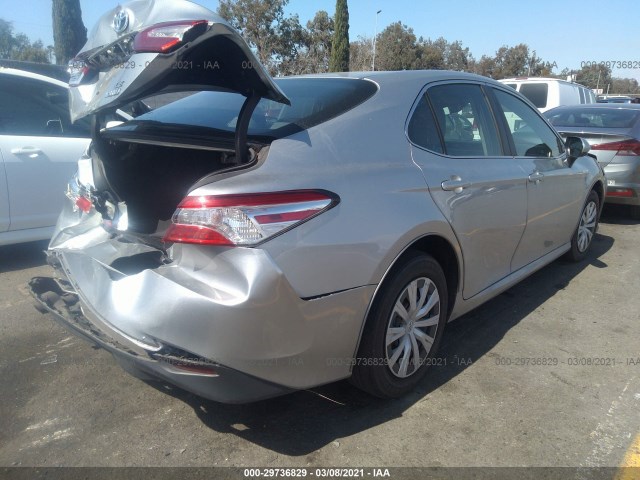 Photo 3 VIN: 4T1B31HK3JU003329 - TOYOTA CAMRY 