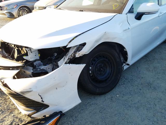 Photo 8 VIN: 4T1B31HK3JU004156 - TOYOTA CAMRY LE 