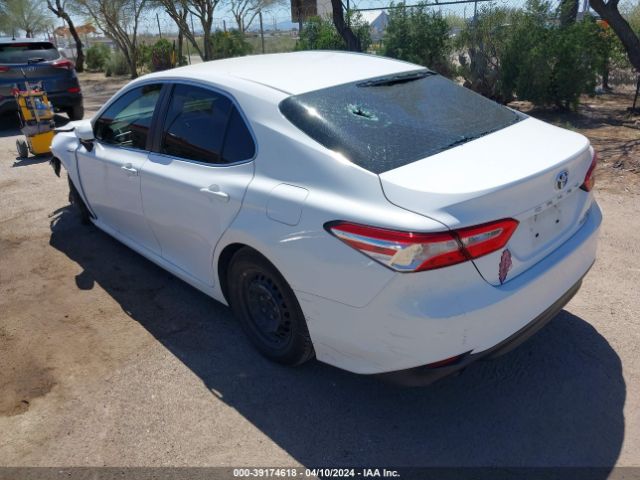 Photo 2 VIN: 4T1B31HK4JU001637 - TOYOTA CAMRY HYBRID 