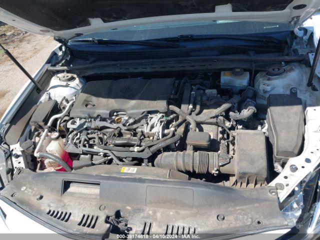 Photo 9 VIN: 4T1B31HK4JU001637 - TOYOTA CAMRY HYBRID 