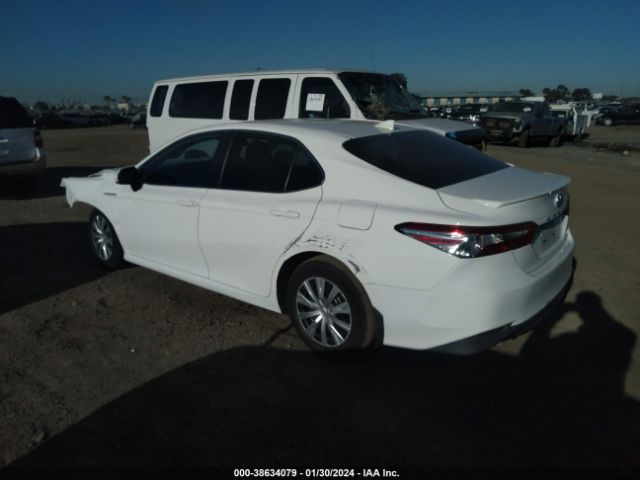 Photo 2 VIN: 4T1B31HK4KU006340 - TOYOTA CAMRY HYBRID 