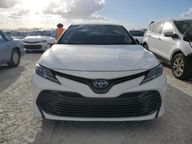 Photo 4 VIN: 4T1B31HK5JU001677 - TOYOTA CAMRY LE 