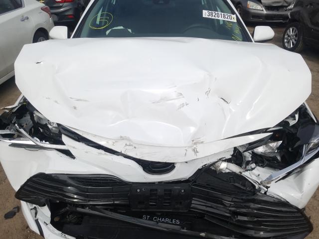 Photo 6 VIN: 4T1B31HK5KU006203 - TOYOTA CAMRY LE 