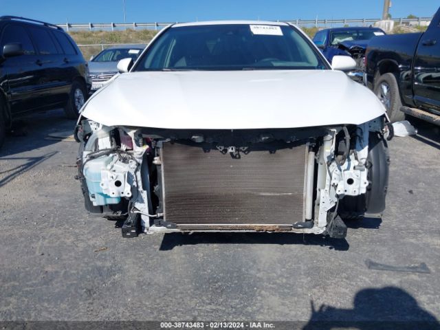 Photo 5 VIN: 4T1B31HK7JU500738 - TOYOTA CAMRY HYBRID 