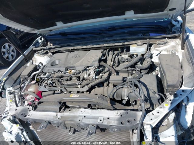 Photo 9 VIN: 4T1B31HK7JU500738 - TOYOTA CAMRY HYBRID 