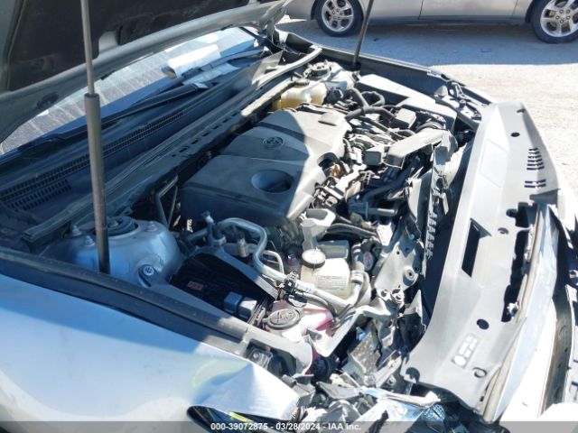 Photo 9 VIN: 4T1B31HK8JU504457 - TOYOTA CAMRY HYBRID 