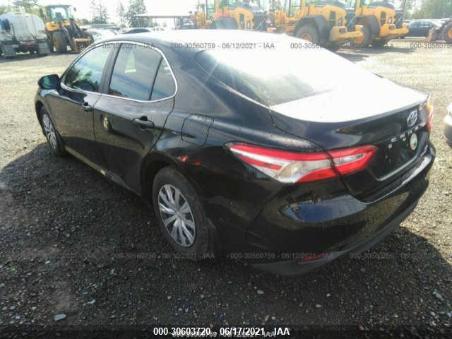 Photo 2 VIN: 4T1B31HK8JU504913 - TOYOTA CAMRY 