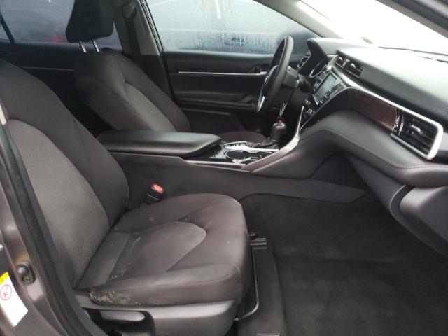 Photo 4 VIN: 4T1B31HK9JU001942 - TOYOTA CAMRY LE 