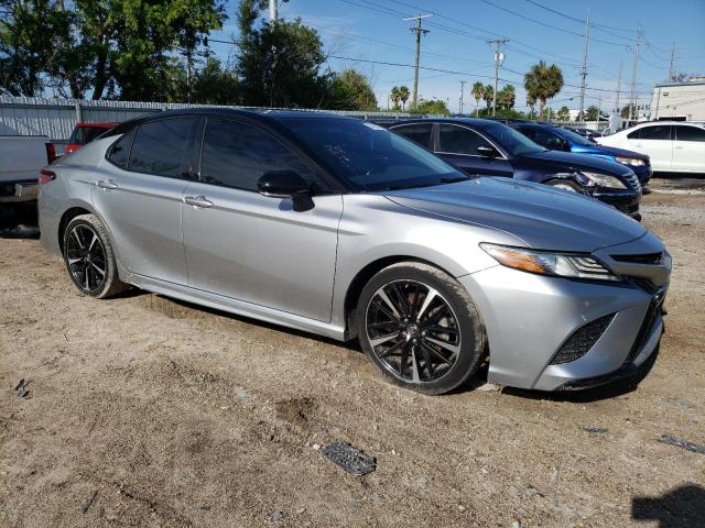 Photo 3 VIN: 4T1B61HK0JU067643 - TOYOTA CAMRY 