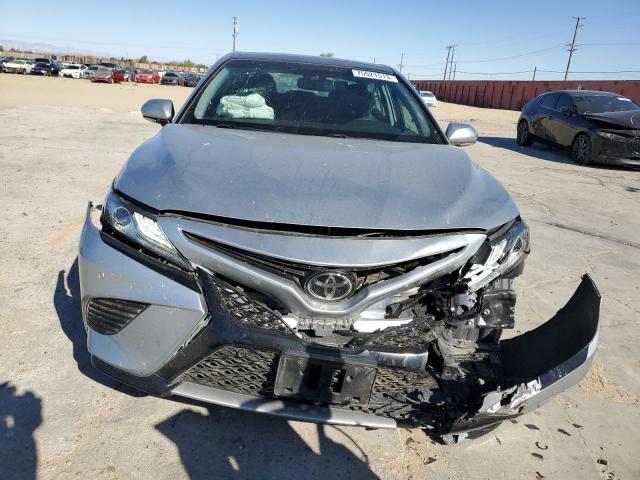 Photo 4 VIN: 4T1B61HK0JU111608 - TOYOTA CAMRY 