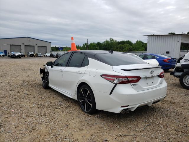 Photo 2 VIN: 4T1B61HK0JU136282 - TOYOTA CAMRY XSE 