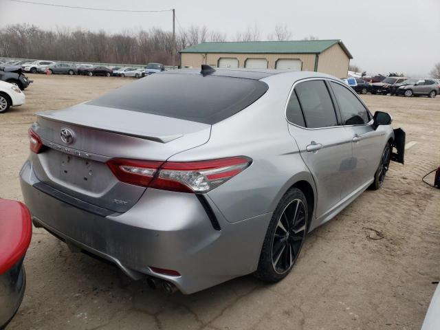 Photo 2 VIN: 4T1B61HK0JU504394 - TOYOTA CAMRY XSE 