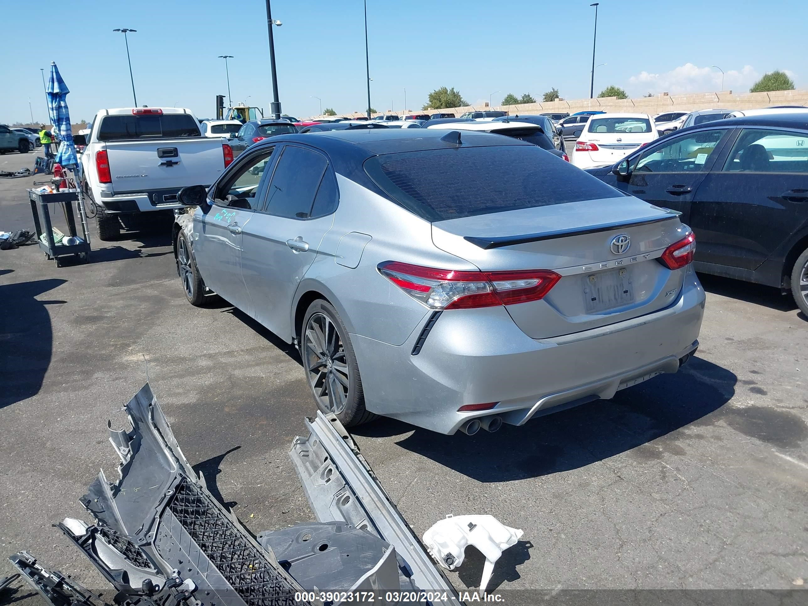 Photo 2 VIN: 4T1B61HK0KU207725 - TOYOTA CAMRY 