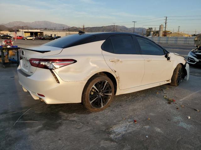 Photo 2 VIN: 4T1B61HK0KU232947 - TOYOTA CAMRY XSE 