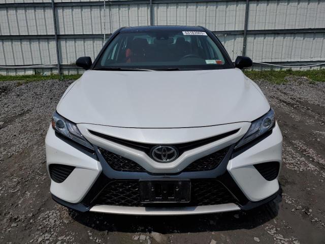 Photo 4 VIN: 4T1B61HK0KU276270 - TOYOTA CAMRY XSE 