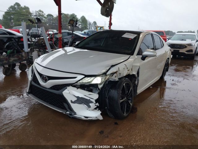 Photo 1 VIN: 4T1B61HK0KU790135 - TOYOTA CAMRY 