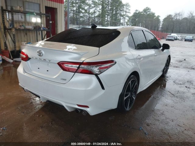 Photo 3 VIN: 4T1B61HK0KU790135 - TOYOTA CAMRY 