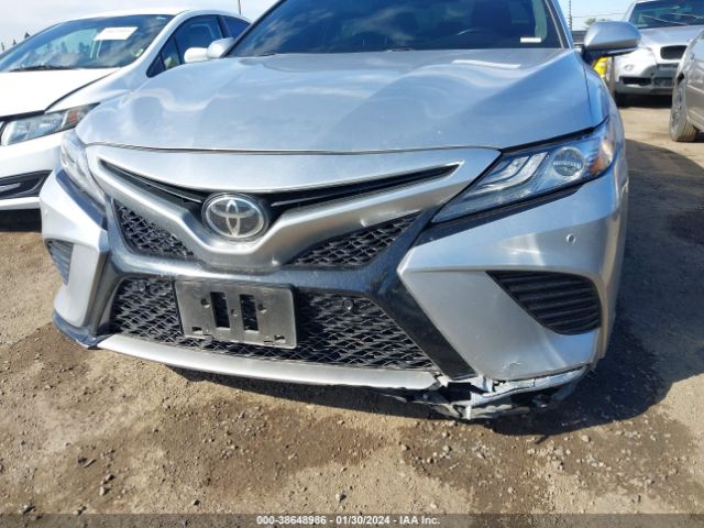 Photo 5 VIN: 4T1B61HK1JU040791 - TOYOTA CAMRY 