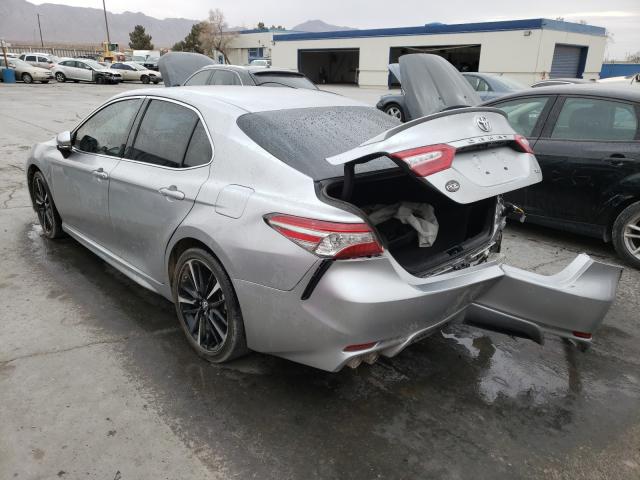 Photo 2 VIN: 4T1B61HK1JU107082 - TOYOTA CAMRY XSE 