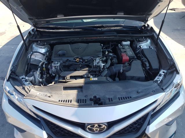 Photo 6 VIN: 4T1B61HK1JU122262 - TOYOTA CAMRY XSE 