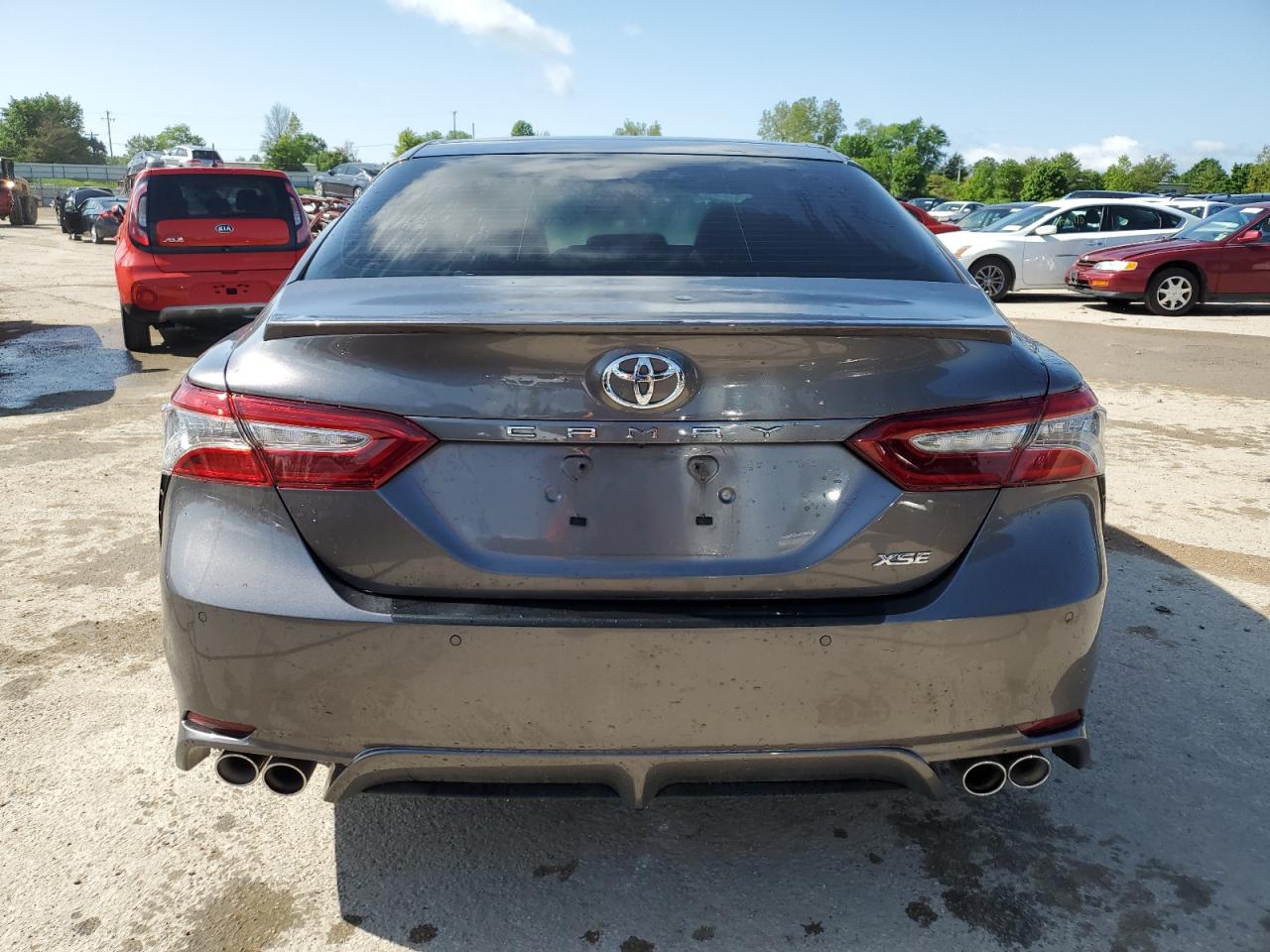 Photo 5 VIN: 4T1B61HK1JU126389 - TOYOTA CAMRY 