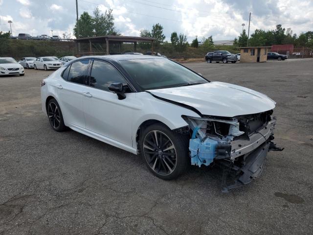 Photo 3 VIN: 4T1B61HK1JU139224 - TOYOTA CAMRY 