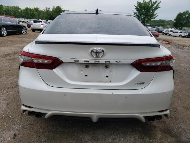 Photo 5 VIN: 4T1B61HK1JU143113 - TOYOTA CAMRY 