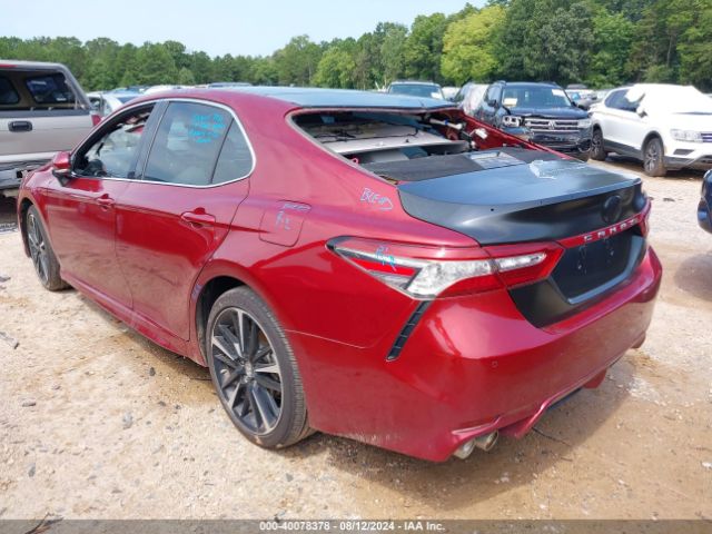 Photo 2 VIN: 4T1B61HK1JU668818 - TOYOTA CAMRY 