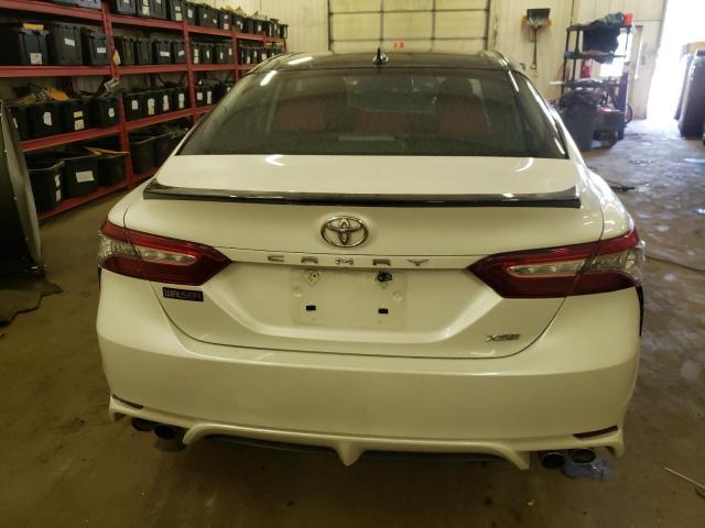 Photo 5 VIN: 4T1B61HK1KU242970 - TOYOTA CAMRY XSE 