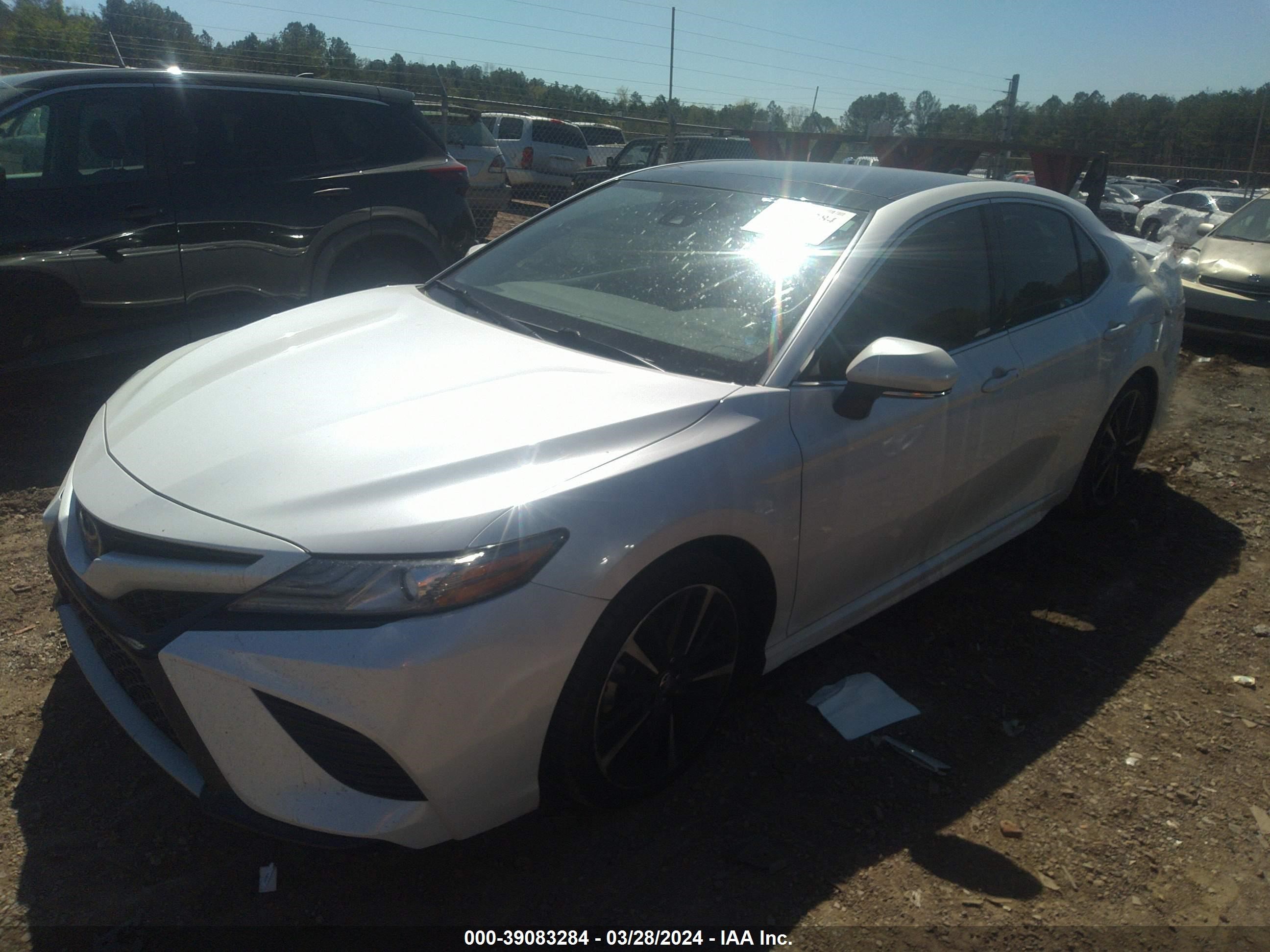 Photo 1 VIN: 4T1B61HK1KU791228 - TOYOTA CAMRY 