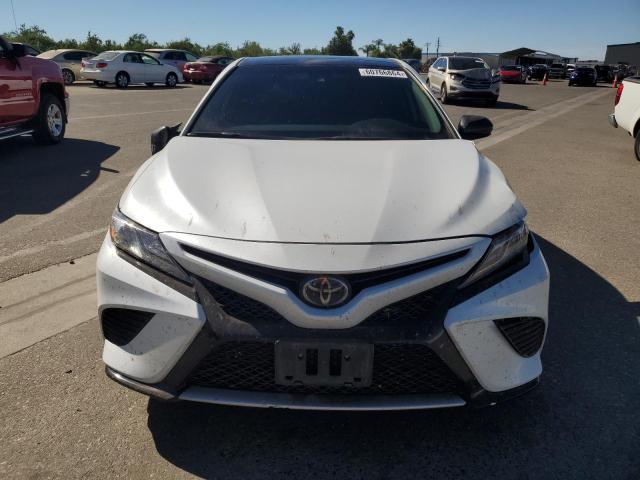 Photo 4 VIN: 4T1B61HK1KU793741 - TOYOTA CAMRY 