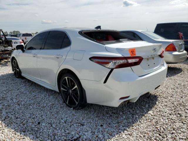 Photo 2 VIN: 4T1B61HK1KU804494 - TOYOTA CAMRY XSE 