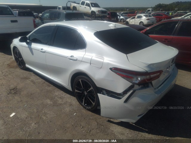 Photo 2 VIN: 4T1B61HK1KU851735 - TOYOTA CAMRY 