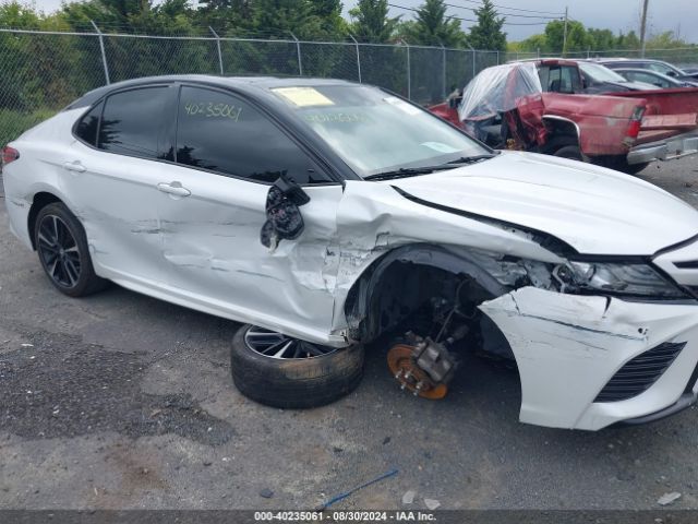 Photo 5 VIN: 4T1B61HK2JU016399 - TOYOTA CAMRY 