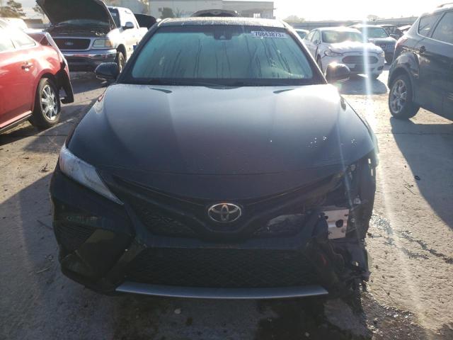 Photo 4 VIN: 4T1B61HK2JU020386 - TOYOTA CAMRY 