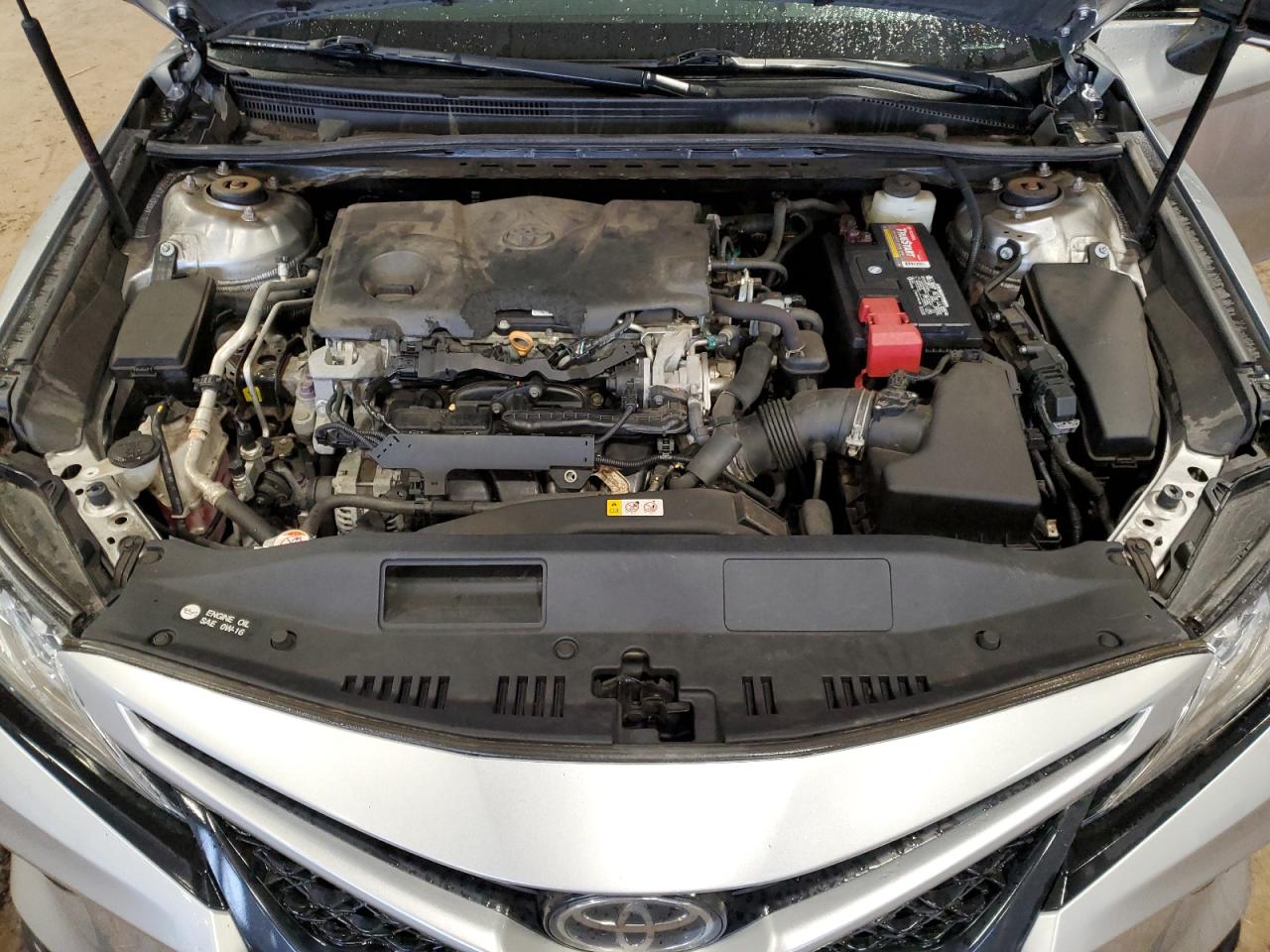 Photo 10 VIN: 4T1B61HK2JU074996 - TOYOTA CAMRY 