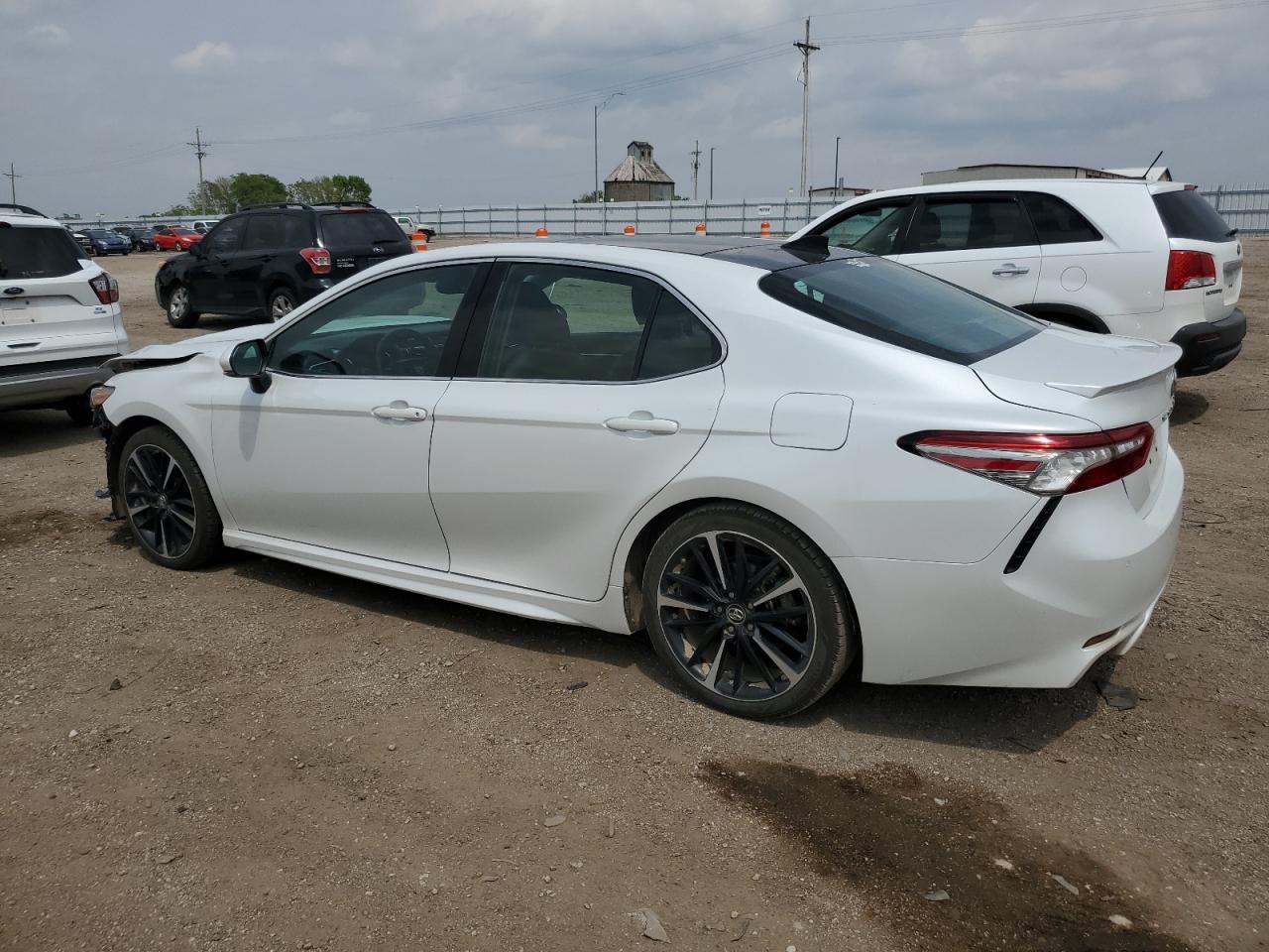 Photo 1 VIN: 4T1B61HK2JU078952 - TOYOTA CAMRY 