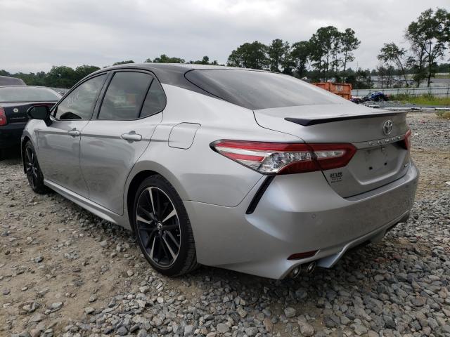 Photo 2 VIN: 4T1B61HK2JU088042 - TOYOTA CAMRY XSE 