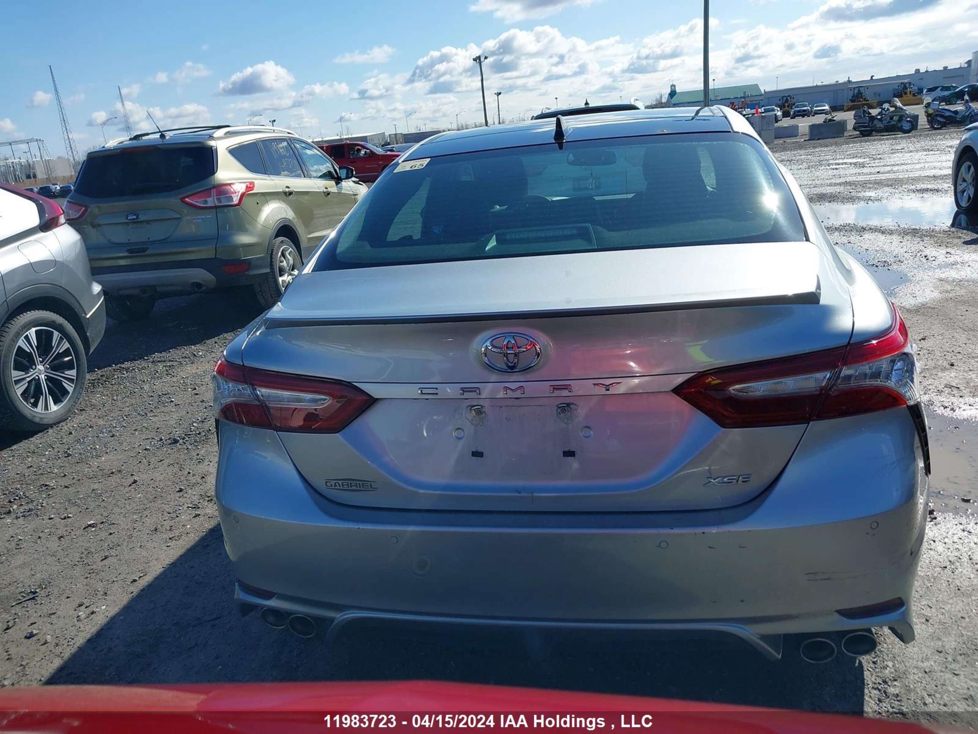 Photo 16 VIN: 4T1B61HK2JU100500 - TOYOTA CAMRY 