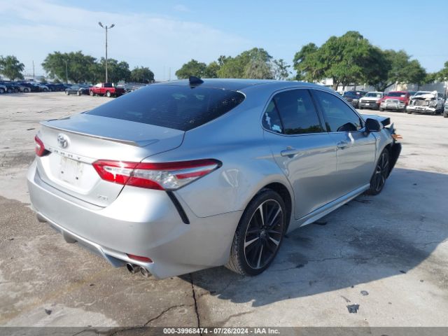 Photo 3 VIN: 4T1B61HK2JU121346 - TOYOTA CAMRY 