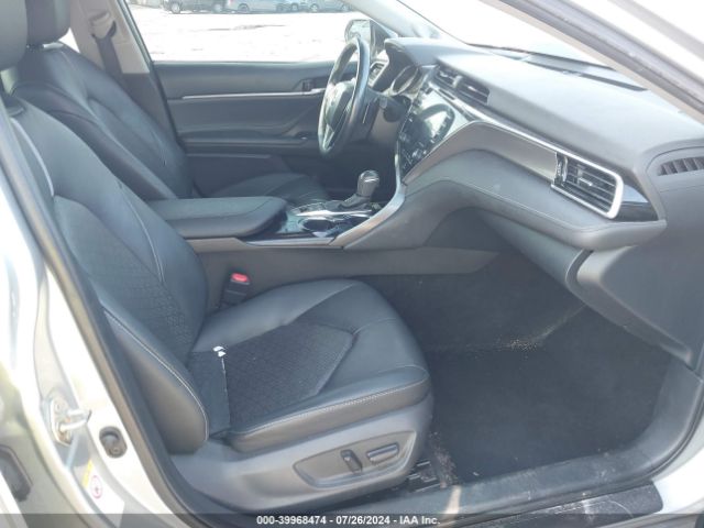 Photo 4 VIN: 4T1B61HK2JU121346 - TOYOTA CAMRY 