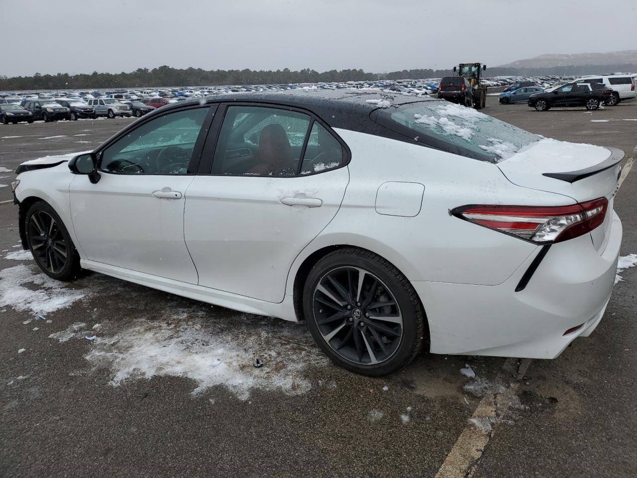 Photo 1 VIN: 4T1B61HK2JU126501 - TOYOTA CAMRY 