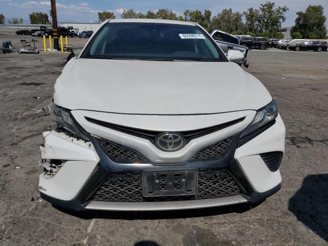 Photo 4 VIN: 4T1B61HK2JU127941 - TOYOTA CAMRY XSE 